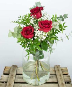 Enviar ramo de tres 3 rosas rojas